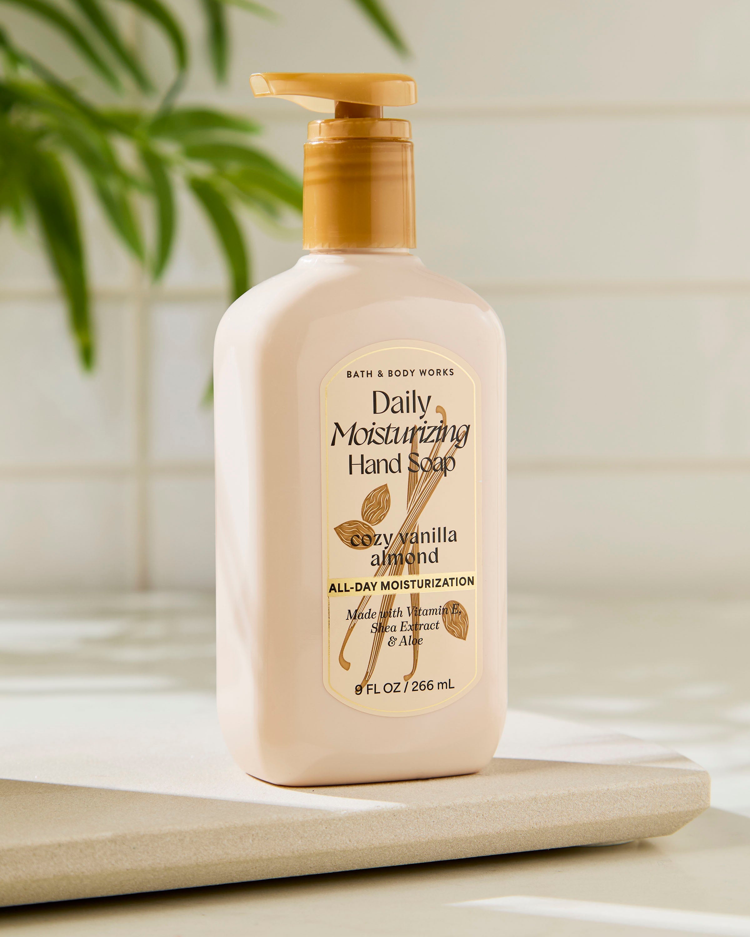 Cozy Vanilla & Almond Daily Moisturizing Hand Soap